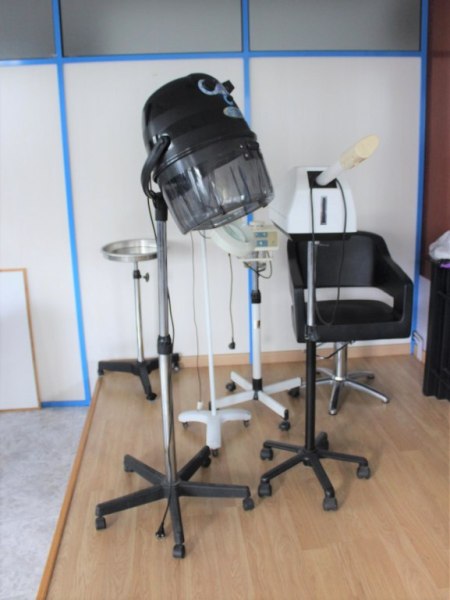 Hairdressing Furniture and Equipment - Bank. 99/2021 - La Coruña Law Court n. 1