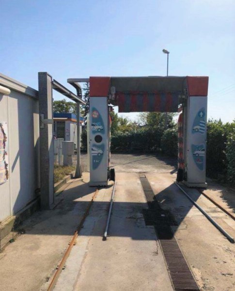 Car Wash and Purification Plant - Capital Goods from Leasing - Intrum Italy S.p.A.