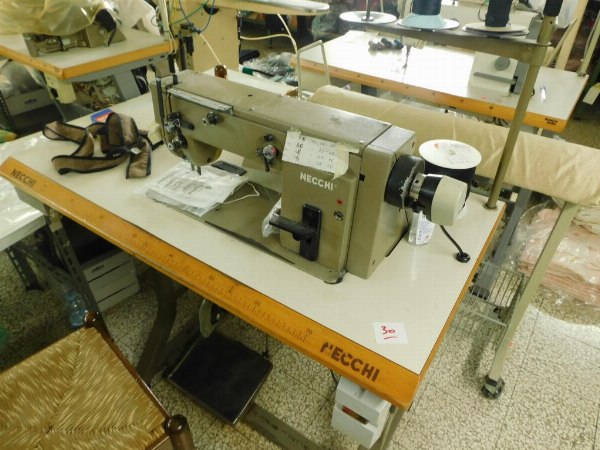 Clothing - Machinery and equipment - Bank. 52/2022 - Rovigo L.C. - Sale 4