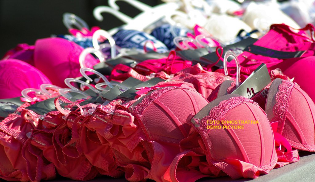 Women's underwear - Bank. 16/2019 - Perugia L.C. - Sale 5