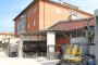 Nave industrial con patio en Fabriano (AN) 1