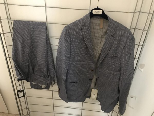 Various clothing - Bank. 51/2017 - Piacenza Law Court - Sale 12