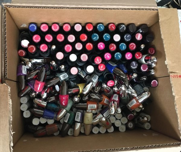 Stock di prodotti cosmetici - Fall. 68/2019 - Trib. Venezia