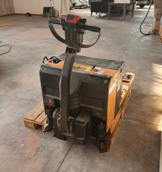 Work equipment - Office equipment - Bank. 62/2019 - Verona L.C. - sale 2