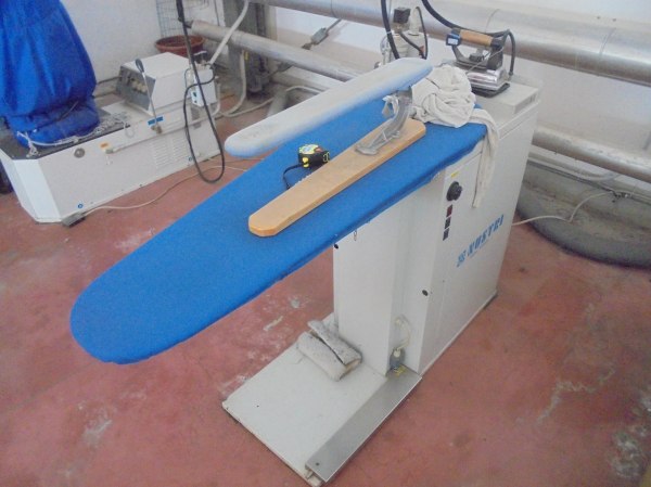 Industrial ironing - Machinery and equipment - Bank. 12/2019 - Pistoia L.C. - Sale 5