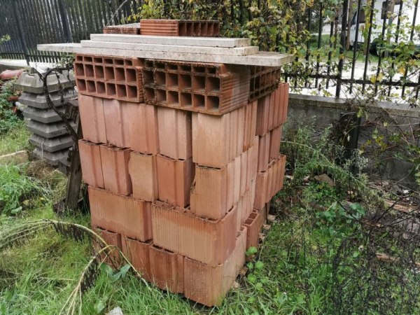 Attrezzature edile - Arredi per la casa - Fall. 9/2019 - Trib. di Terni - Vendita 8