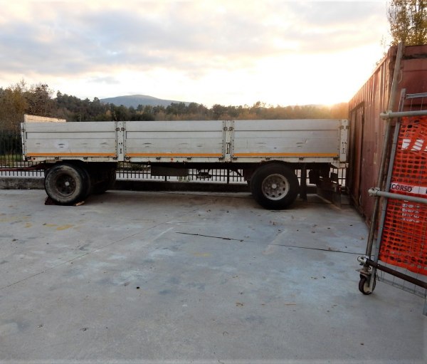 Construction Company - Trailer, equipment and furniture - Bank. 38/2017 - Terni L.C. - Sale 5