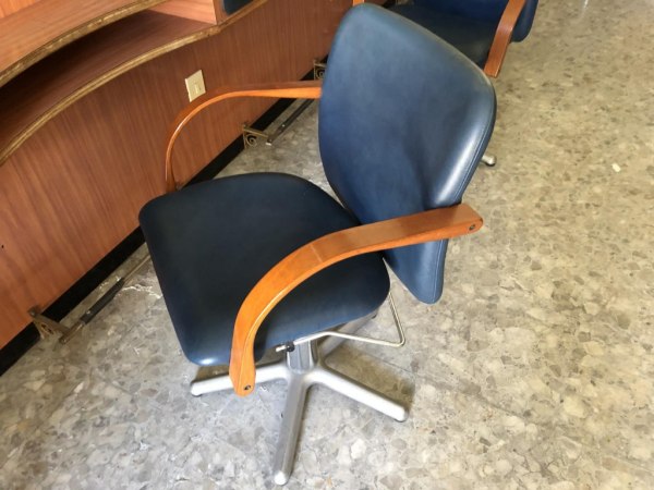 Hairdressing Armchairs - Private Sale - Sale 16