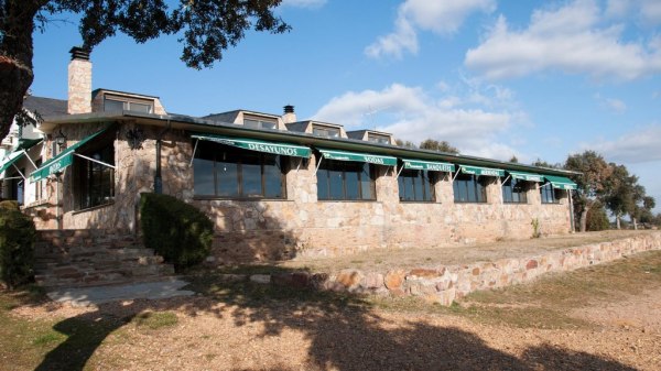 Restaurante y suelo edificable en Perilla de Castro - Zamora - Venta Privada