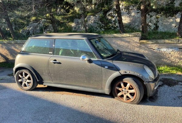 Mini One D - Magazzino attrezzature varie - Fall. 32/2020 - Trib. di Santa Maria Capua Vetere - Vendita 3