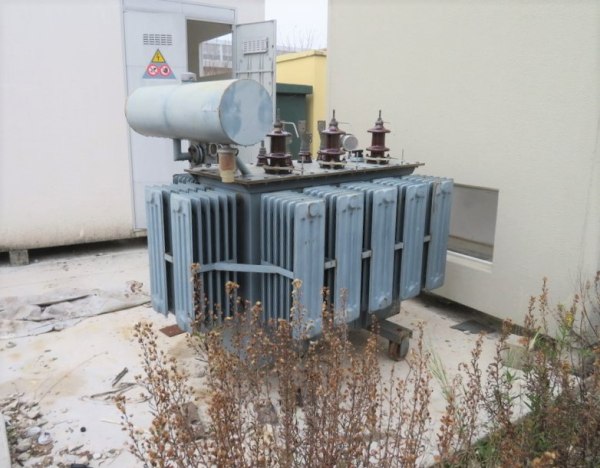 N. 28 Electrical cabins and transformer - Cred. Agreem. 11/2017 - Siena L.C. - Sale 10