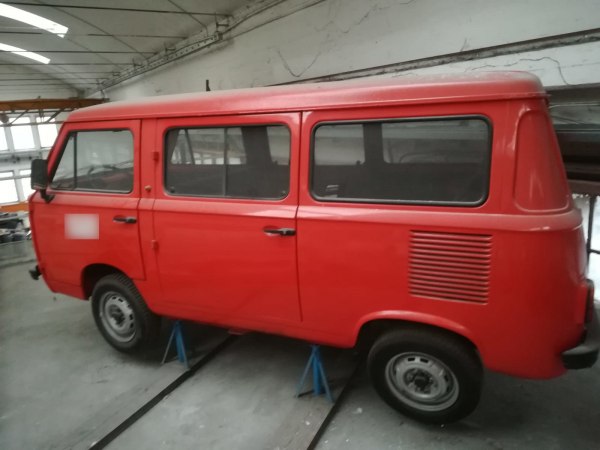 N. 3 FIAT 900 T Vans - Bank. 366/2019 - Milano L. C. 