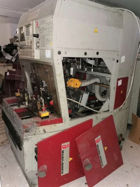 Shoe Factory Machinery - Materials and equipment - Bank. 51/2019 - Napoli Nord L.C. - Sale 6