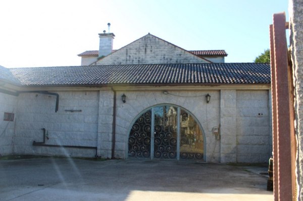 Locale commerciale a Vilanova de Arousa - Pontevedra - Spagna - Fall. 220-2012-P - Trib. N.2 di Pontevedra