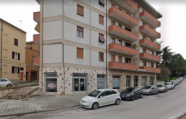 Immobili a Jesi e Morro d'Alba - Attrezzature e automezzi per l'edilizia - Liq. Coatta Amm. n. 374/2019 - Avviso n. 2