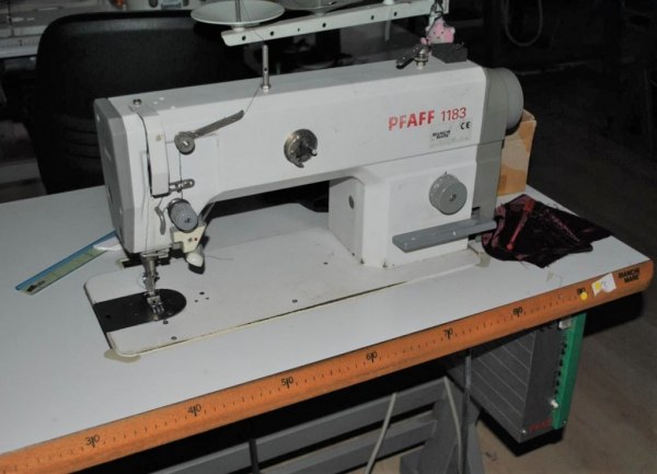 Clothing production - Machinery and equipment - Bank. 197/2019 - Vicenza L. C. - Sale 2