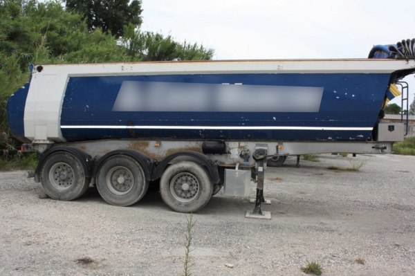Vehicles and semi-trailers - Prev. Seiz. 6094/2018 - RGNR 4131 / 2019 RGGIP - Ancona L.C.