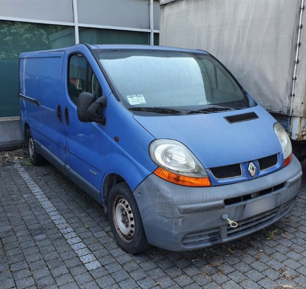 Automobili, kamioni i kombiji - Uredski namještaj - Izvanredna uprava br. 3/2016 - Sud u Veroni - Prodaja 5