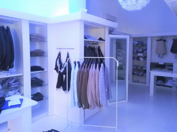 Abbigliamento uomo/donna - Arredi per negozio - Fall. 1/2021 - Trib. Avezzano - Vendita 2