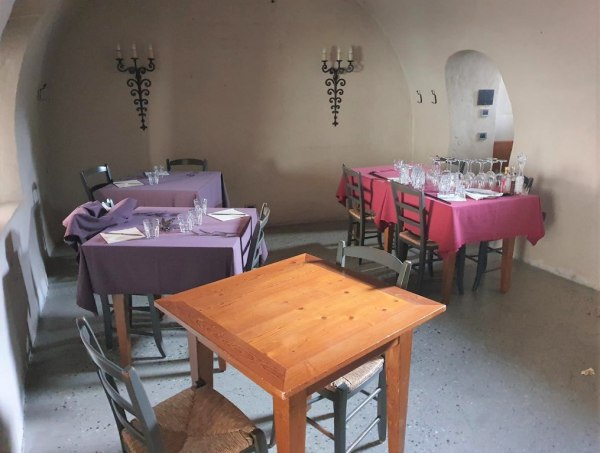 Arredi e attrezzature per ristorazione - Fall. 37/2020 - Trib. di Trento - Vendita 4