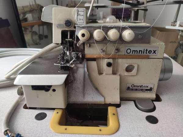 Sewing machines, fabrics and furnishings - Mercedes E-Class - Santa Maria Capua Vetere L.C. - Sale 3