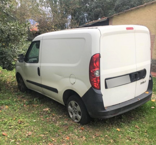 IVECO 35C17 Isothermal Van and FIAT Doblò - Bank. 14/2020 - Terni Law Court