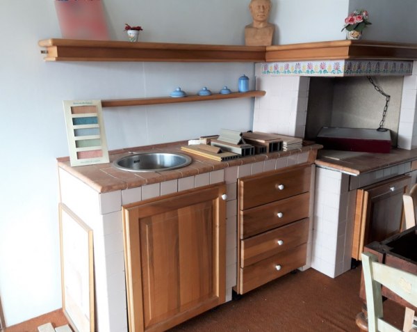 Jacuzzi and sauna - "Palazzetti" kitchen and wooden door - Mob. Ex. n. 1076/2021 - Latina Law Court