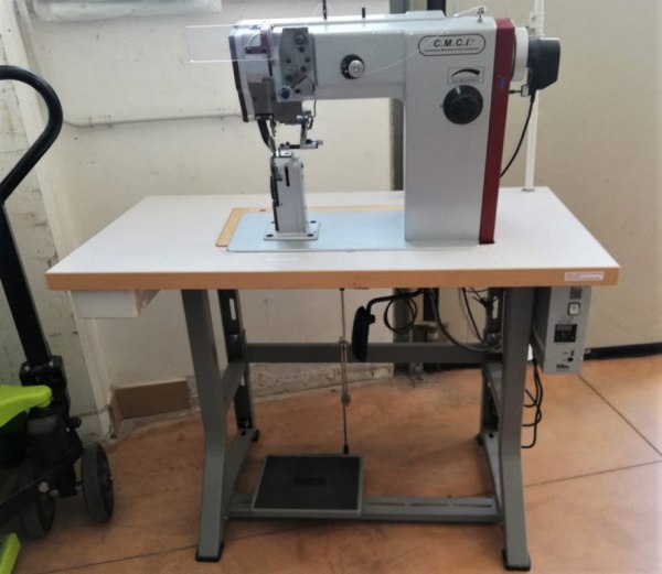 Cmci Sewing Machine - Pallet truck and office - Bank. 11/2021 - Fermo Law Court 