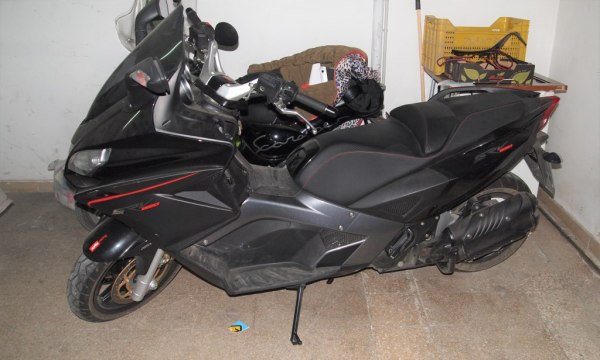 Aprilia M55 - Peugeot 207 motorcycle - Jud. Adm. 16/2016 - Trani Law Court  - Sale 3