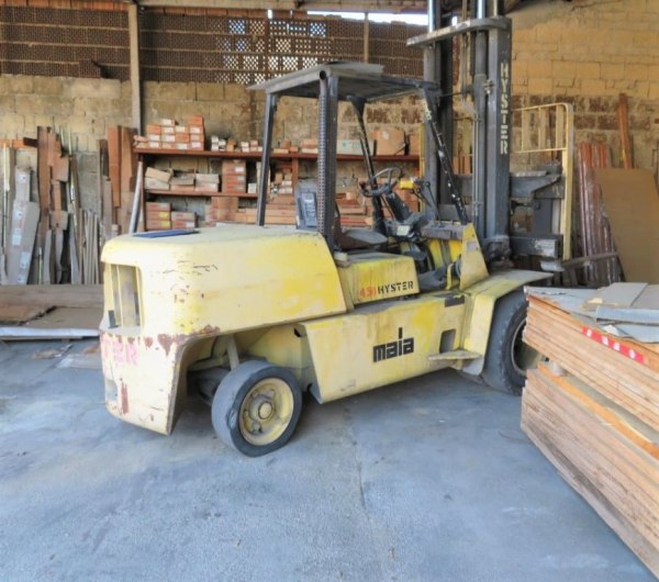 Timber Warehouse - Forklift Truck -Bank. 37/2021 - Napoli Nord Law Court - Sale 5