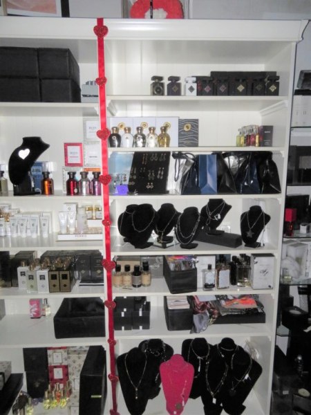 Profumi Creme e Accessori Vari - Fall. 41/2021 - Trib. di Roma - Vendita 6
