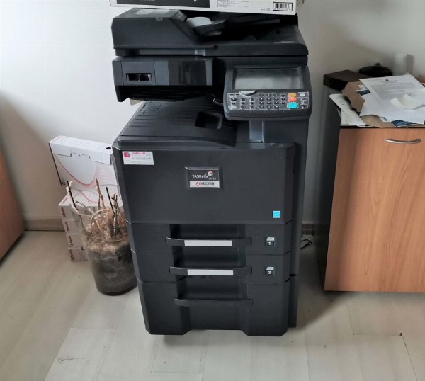 Office Furniture and Equipment - Electromedical Equipment - Bank. 21/2021 - Terni Law Court - Sale 3