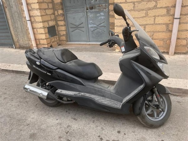Automezzi Toyota, Opel e Renault - Suzuki Burgman - Fall. 13/2020 - Trib. di Agrigento - Vendita 2