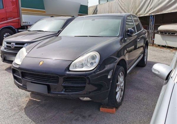 Automezzi - Porsche, FIAT, Audi, Nissan e Ford - Beni Strumentali da Leasing - Intrum Italy S.p.A.