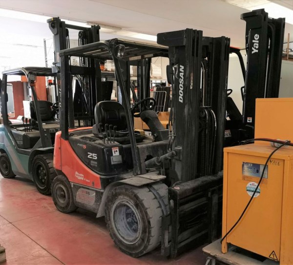 Carrello Elevatore Doosan D25S-5 - Beni Strumentali da Leasing - Intrum Italy S.p.A.