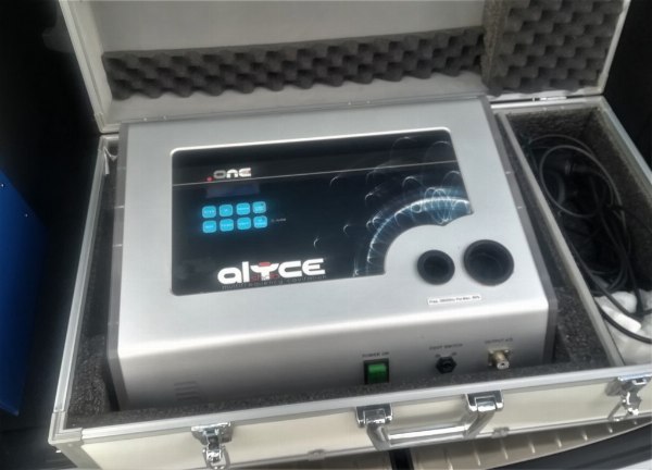 Tratamiento Estético Lain Electronic Alyce One - Bienes Instrumentales de Leasing - Intrum Italy S.p.A. - Venta 2