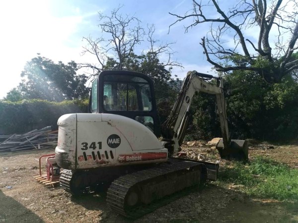 Mini Excavator and Trucks - Construction Equipment - Bank 39/2022 Perugia Law Court