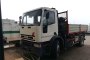 Autocarro con Gru IVECO 170E23 4