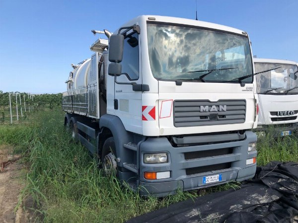 Waste disposal - Road maintenance and - Cars - Bank. 60/2020 - Venezia L.C - Sale 3