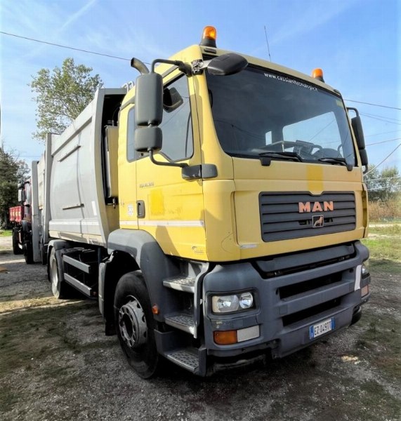 Waste disposal - Road maintenance and - Cars - Bank. 60/2020 - Venezia L.C - Sale 3