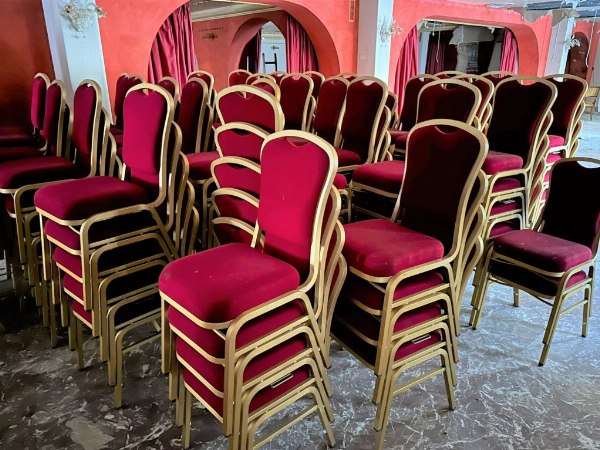 Furniture for hotels - Voluntary Liquidation - Law Court of Reggio Calabria