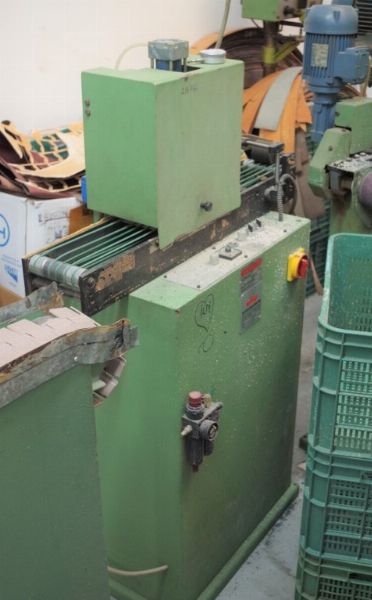 Machines et équipements - Moulage et fabrication de semelles - Faillite 22/2019 - Trib. Fermo - vente 5