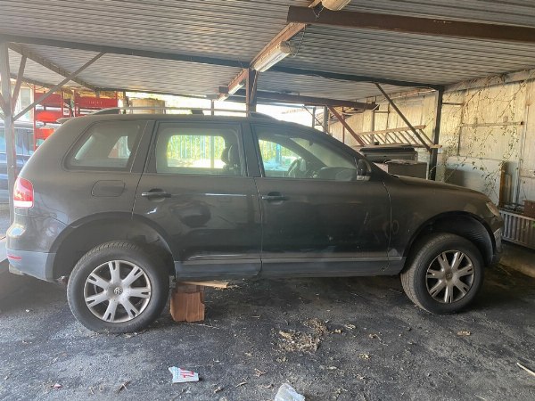 Semirimorchi e Volkswagen Touareg - Liquidazione Privata - Vendita 2