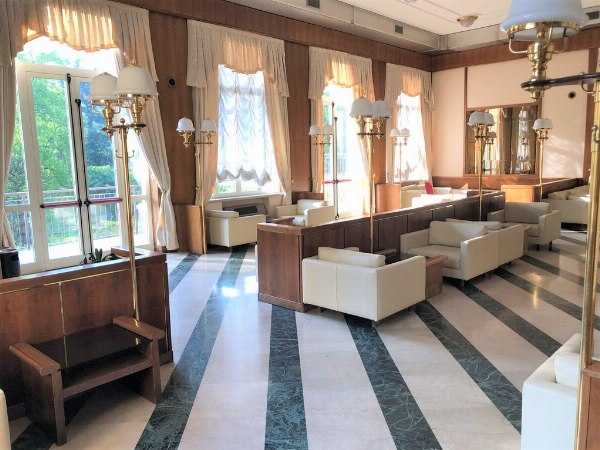 Attrezzature per la ristorazione e arredi per hotel - Fall. 128/2019 - Trib. di Verona - Vendita 2