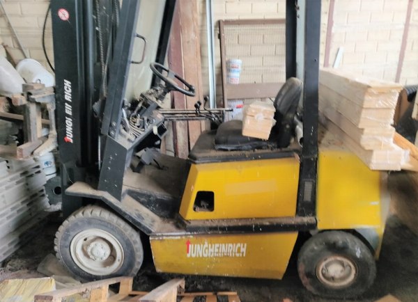 Autocarro con piattaforma aerea - Carrello elevatore - fall 15/2022 - Trib di Velletri - Vendita 2