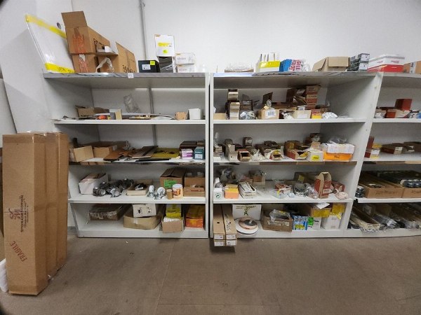 Arredi per punti vendita - Prodotti finiti e semilavorati - Fall. 78/2022 - Tribunale di Vicenza - Vendita 3
