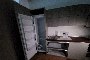 Cucina Lineare con Tavolo e Sedie 6