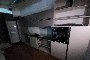 Cucina Lineare con Tavolo e Sedie 2