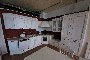 Cucina Angolare con Tavolo e 4 Sedie 1