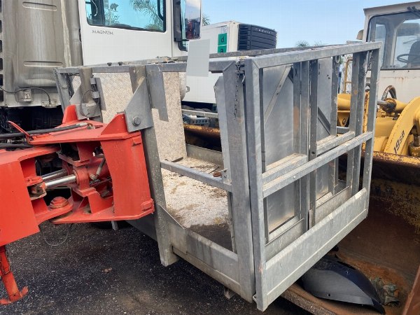 Sollevatore telescopico Manitou Mrt 1842 - Beni Strumentali da Leasing - Intrum Italy S.p.A. - Vendita 4